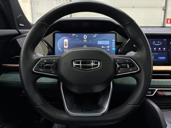 Geely Monjaro I с пробегом 2024 года, цена 3 599 000 рублей, 26000 км, внедорожник, Автокод Объявления