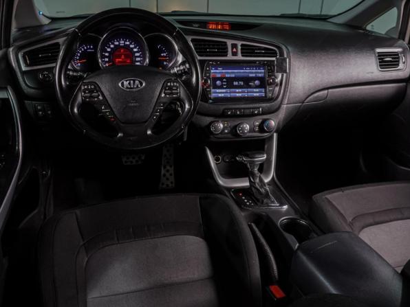 Kia Ceed II с пробегом 2013 года, цена 1 099 000 рублей, 198104 км, универсал, Автокод Объявления