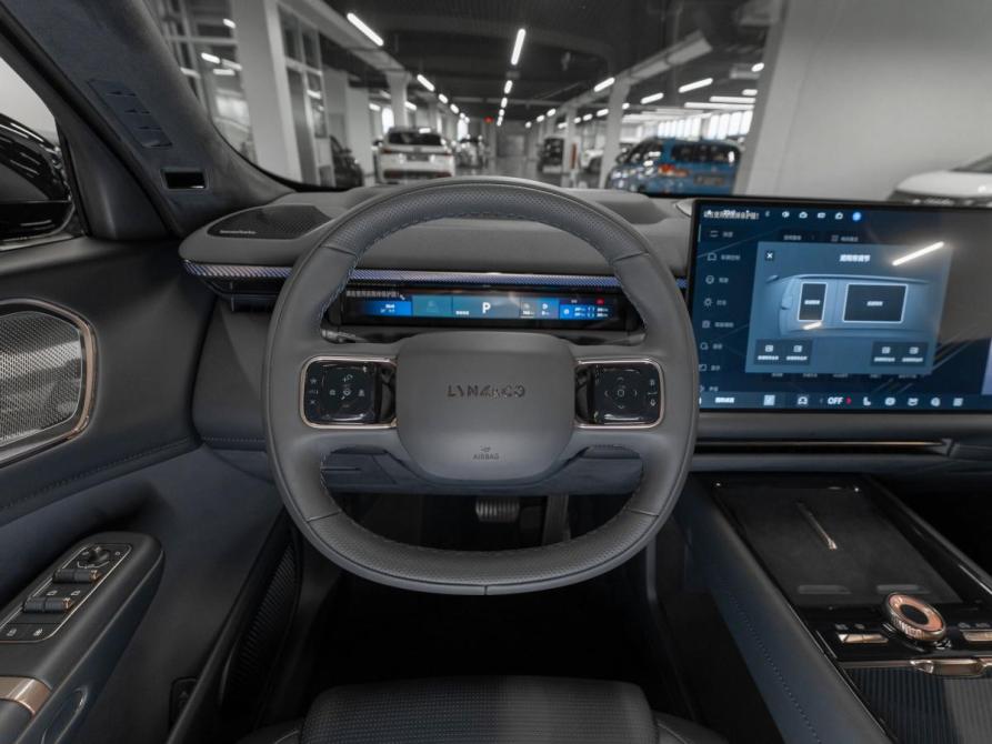 Lynk &amp; Co 900 Москва  - изображение 11
