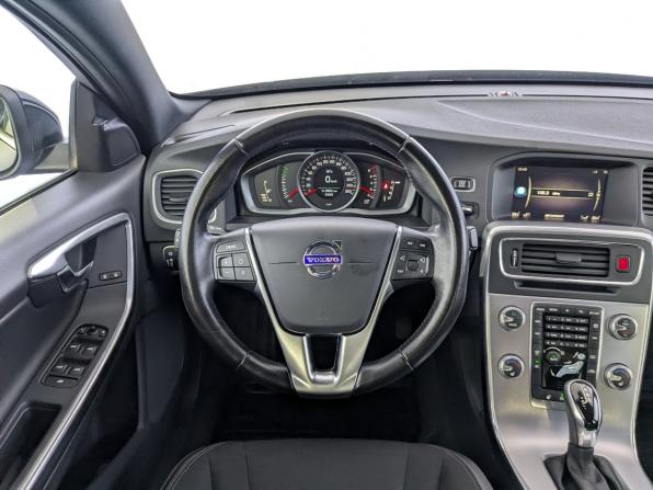 Volvo S60 II Рестайлинг с пробегом 2017 года, цена 2 150 000 рублей, 53376 км, седан, Автокод Объявления