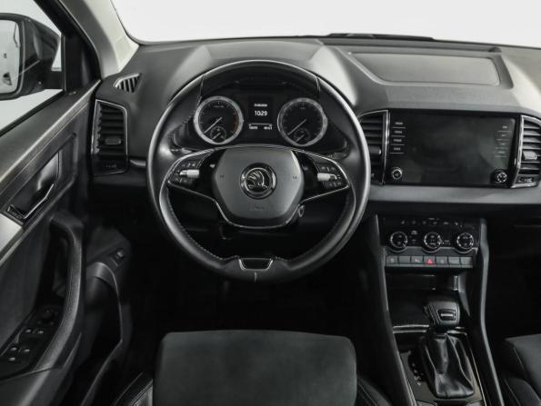 Skoda Karoq I с пробегом 2020 года, цена 1 989 000 рублей, 152480 км, внедорожник, Автокод Объявления
