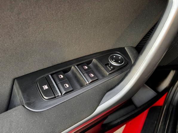 Kia Ceed III с пробегом 2018 года, цена 1 365 000 рублей, 163000 км, хэтчбек, Автокод Объявления