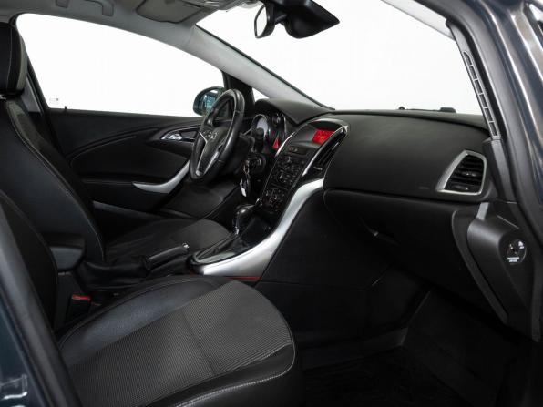 Opel Astra J Рестайлинг с пробегом 2013 года, цена 926 000 рублей, 99038 км, седан, Автокод Объявления