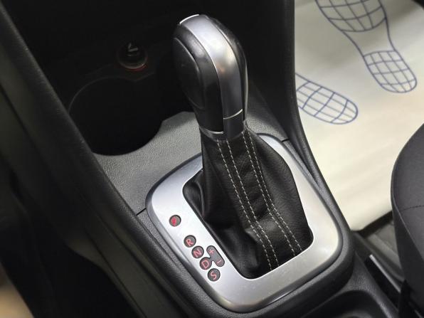 Volkswagen Polo V с пробегом 2015 года, цена 965 000 рублей, 137102 км, седан, Автокод Объявления