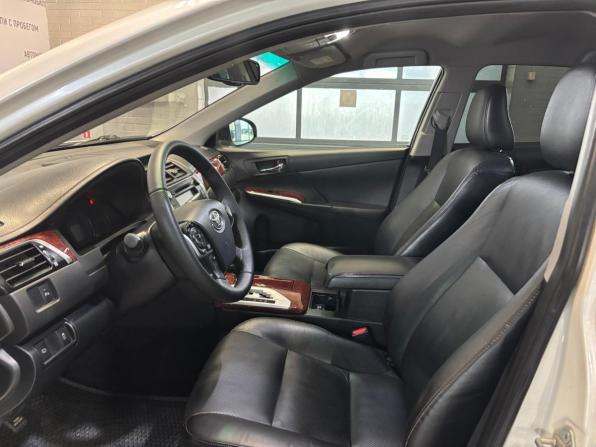 Toyota Camry VII (XV50) с пробегом 2014 года, цена 1 399 000 рублей, 316600 км, седан, Автокод Объявления