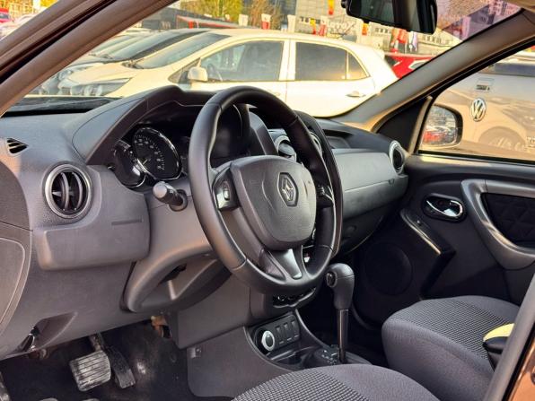 Renault Duster I Рестайлинг с пробегом 2015 года, цена 1 299 000 рублей, 116285 км, внедорожник, Автокод Объявления