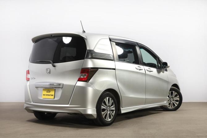 Honda Freed I Рестайлинг с пробегом 2011 года, цена 1 229 000 рублей, 119000 км, компактвэн, Автокод Объявления