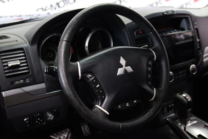 Mitsubishi Pajero IV Рестайлинг 1 с пробегом 2012 года, цена 1 895 170 рублей, 255147 км, внедорожник, Автокод Объявления