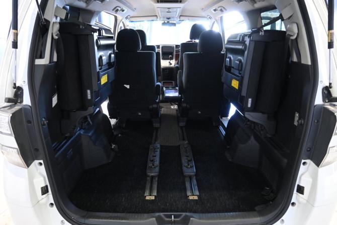 Toyota Vellfire I с пробегом 2010 года, цена 2 280 000 рублей, 150300 км, минивэн, Автокод Объявления