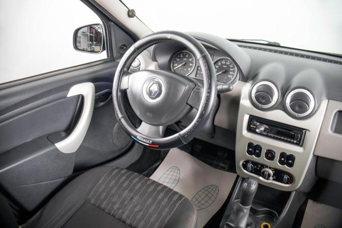 Renault Logan I Рестайлинг с пробегом 2010 года, цена 299 000 рублей, 257358 км, седан, Автокод Объявления