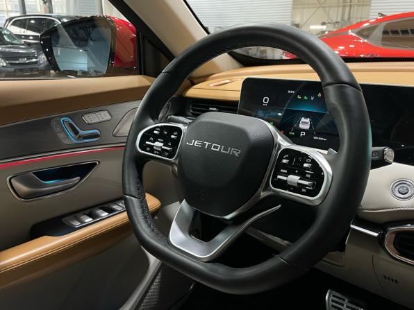 JETOUR X70+ I Рестайлинг с пробегом 2024 года, цена 2 750 000 рублей, 9595 км, внедорожник, Автокод Объявления
