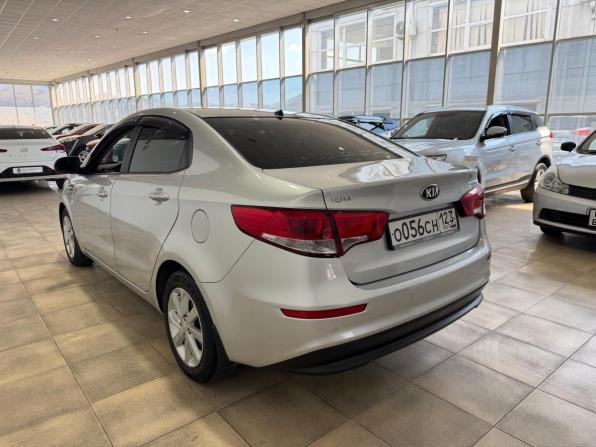 Kia Rio III Рестайлинг с пробегом 2016 года, цена 1 100 000 рублей, 105762 км, седан, Автокод Объявления
