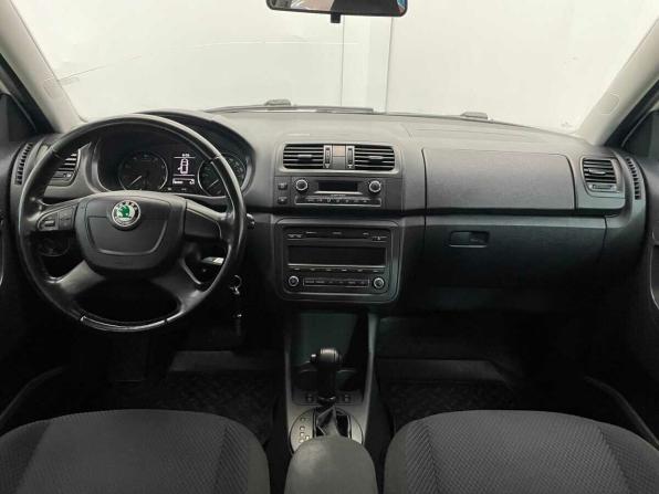 Skoda Fabia II Рестайлинг с пробегом 2011 года, цена 590 000 рублей, 280991 км, хэтчбек, Автокод Объявления