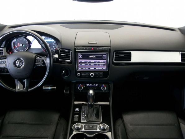 Volkswagen Touareg II Рестайлинг с пробегом 2018 года, цена 3 500 000 рублей, 123709 км, внедорожник, Автокод Объявления