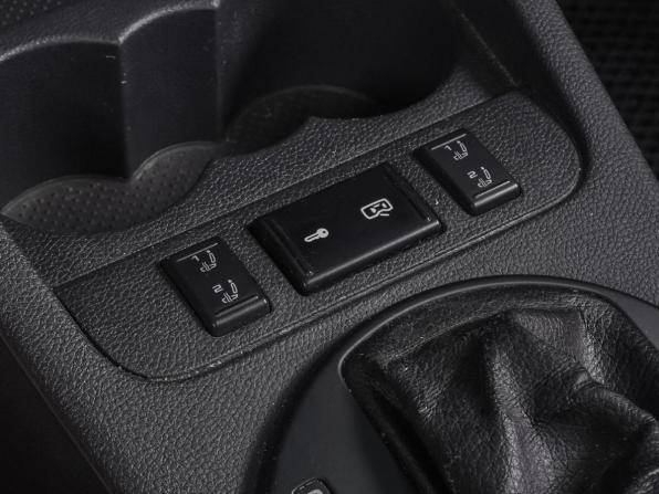 Skoda Fabia II Рестайлинг с пробегом 2011 года, цена 699 000 рублей, 286351 км, хэтчбек, Автокод Объявления