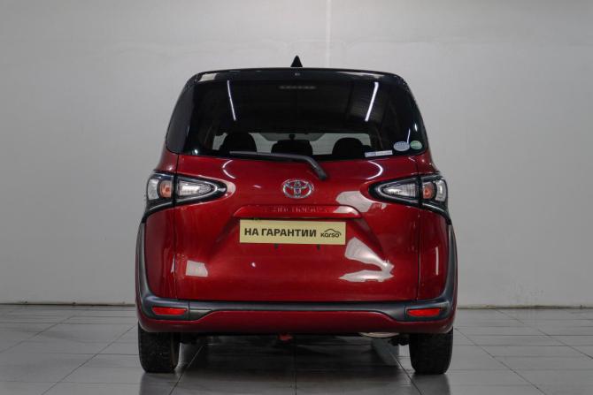 Toyota Sienta II Рестайлинг с пробегом 2019 года, цена 1 569 000 рублей, 83000 км, компактвэн, Автокод Объявления