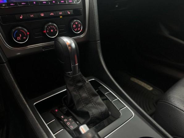 Volkswagen Passat (North America and China) I с пробегом 2014 года, цена 1 249 900 рублей, 232000 км, седан, Автокод Объявления