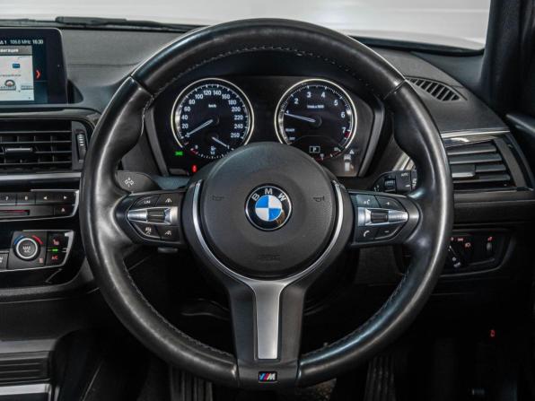 BMW 1 серии II (F20/F21) Рестайлинг 2 с пробегом 2018 года, цена 1 930 000 рублей, 65126 км, хэтчбек, Автокод Объявления