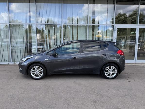Kia Ceed II с пробегом 2015 года, цена 1 300 000 рублей, 145000 км, хэтчбек, Автокод Объявления