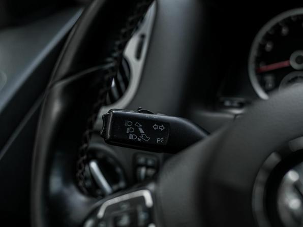 Volkswagen Tiguan I Рестайлинг с пробегом 2015 года, цена 875 000 рублей, 304649 км, внедорожник, Автокод Объявления