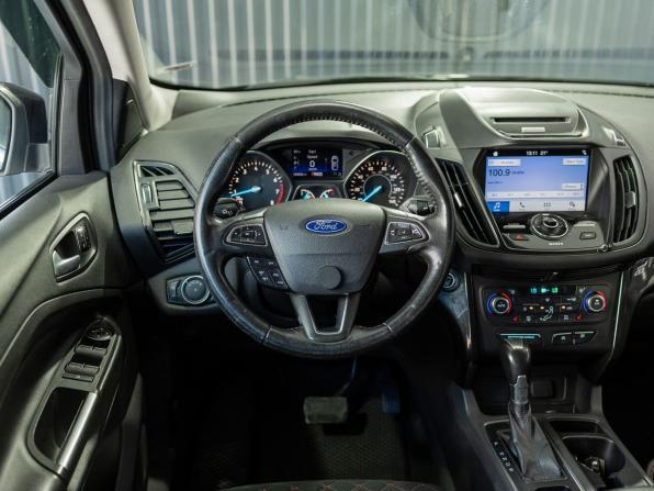 Ford Escape III Рестайлинг с пробегом 2017 года, цена 1 579 000 рублей, 164100 км, внедорожник, Автокод Объявления