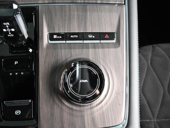 Geely Monjaro I Рестайлинг (China Market) с пробегом 2025 года, цена 3 799 000 рублей, 24729 км, внедорожник, Автокод Объявления