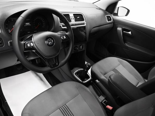 Volkswagen Polo V Рестайлинг с пробегом 2016 года, цена 1 035 000 рублей, 148483 км, седан, Автокод Объявления