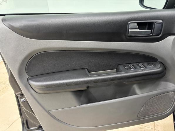 Ford Focus II Рестайлинг с пробегом 2009 года, цена 460 000 рублей, 287614 км, седан, Автокод Объявления