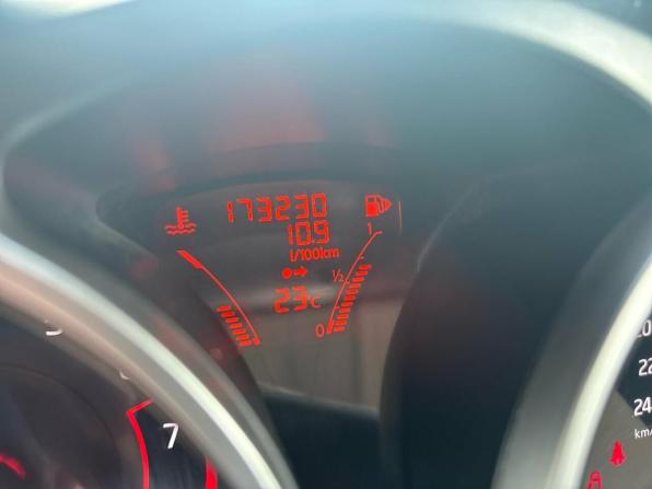 Nissan Juke I с пробегом 2011 года, цена 899 000 рублей, 175441 км, внедорожник, Автокод Объявления
