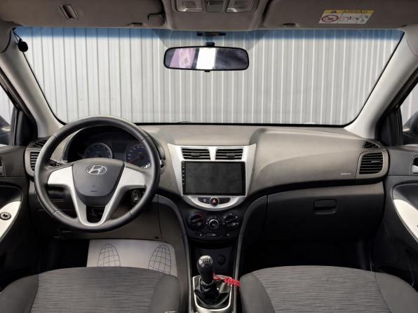 Hyundai Solaris I Рестайлинг с пробегом 2014 года, цена 917 000 рублей, 172000 км, седан, Автокод Объявления