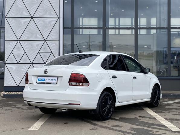 Volkswagen Polo V Рестайлинг с пробегом 2018 года, цена 999 000 рублей, 195543 км, седан, Автокод Объявления