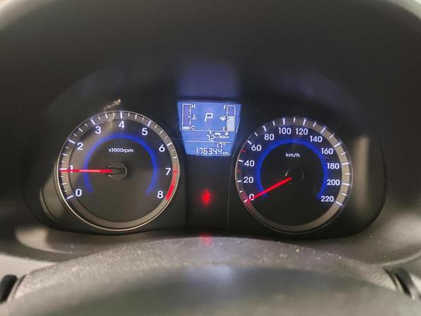 Hyundai Solaris I Рестайлинг с пробегом 2014 года, цена 875 000 рублей, 176342 км, седан, Автокод Объявления