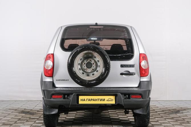 Chevrolet Niva I Рестайлинг с пробегом 2013 года, цена 479 000 рублей, 123000 км, внедорожник, Автокод Объявления