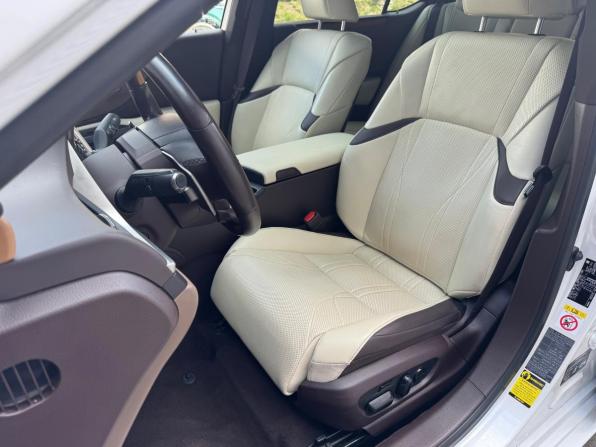 Lexus ES VII с пробегом 2018 года, цена 3 845 000 рублей, 20656 км, седан, Автокод Объявления