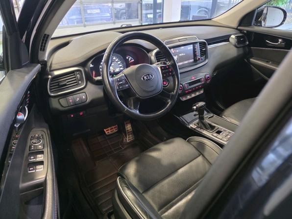 Kia Sorento III Prime Рестайлинг с пробегом 2018 года, цена 3 300 000 рублей, 192263 км, внедорожник, Автокод Объявления