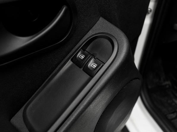 Renault Duster I Рестайлинг с пробегом 2017 года, цена 955 000 рублей, 110035 км, внедорожник, Автокод Объявления