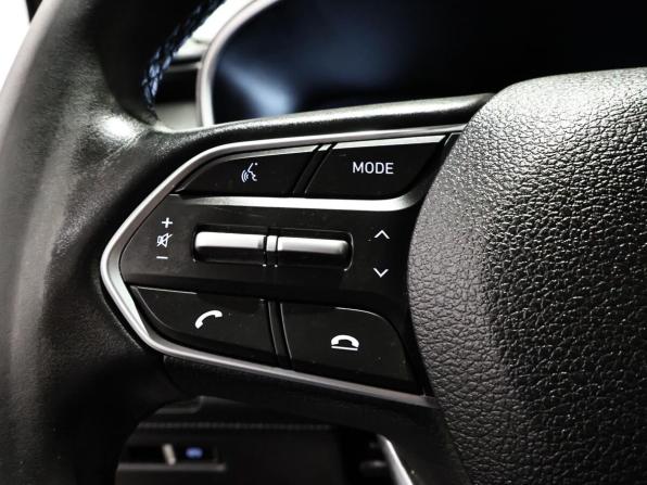 Hyundai Santa Fe IV Рестайлинг с пробегом 2021 года, цена 2 989 000 рублей, 122276 км, внедорожник, Автокод Объявления