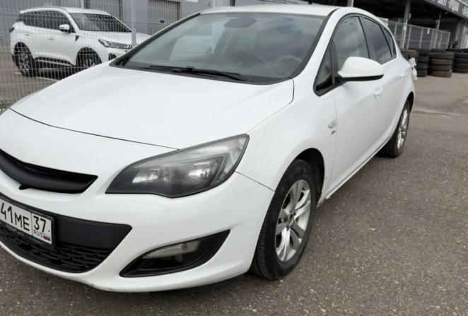 Opel Astra J Рестайлинг с пробегом 2013 года, цена 616 000 рублей, 215942 км, хэтчбек, Автокод Объявления