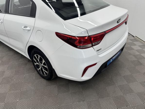 Kia Rio IV с пробегом 2017 года, цена 990 000 рублей, 247239 км, седан, Автокод Объявления