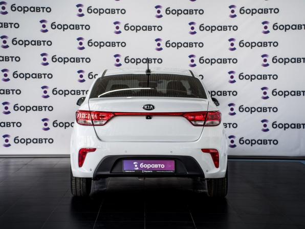 Kia Rio IV с пробегом 2018 года, цена 1 450 000 рублей, 98217 км, седан, Автокод Объявления