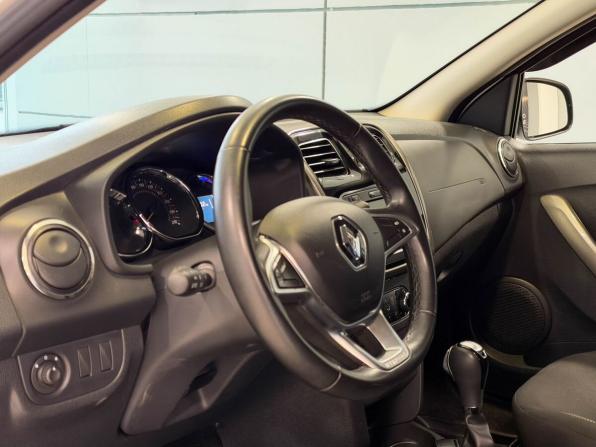 Renault Sandero II Рестайлинг с пробегом 2018 года, цена 1 117 000 рублей, 74184 км, хэтчбек, Автокод Объявления