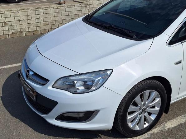 Opel Astra J Рестайлинг с пробегом 2012 года, цена 699 000 рублей, 213122 км, универсал, Автокод Объявления