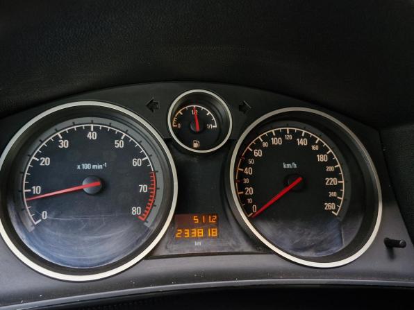 Opel Astra H Рестайлинг с пробегом 2014 года, цена 579 000 рублей, 233818 км, седан, Автокод Объявления