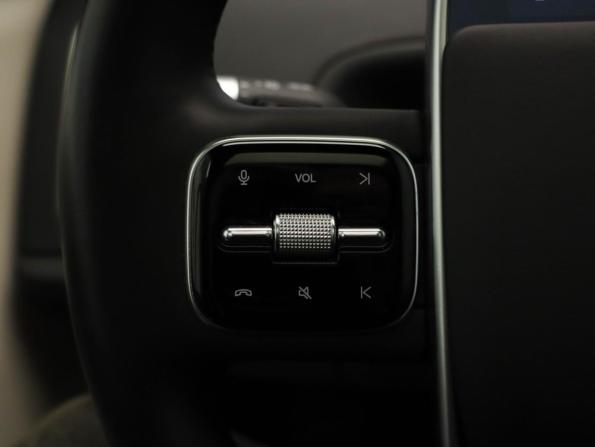 Li Auto (Lixiang) L7 I Рестайлинг с пробегом 2025 года, цена 7 600 000 рублей, 33120 км, внедорожник, Автокод Объявления