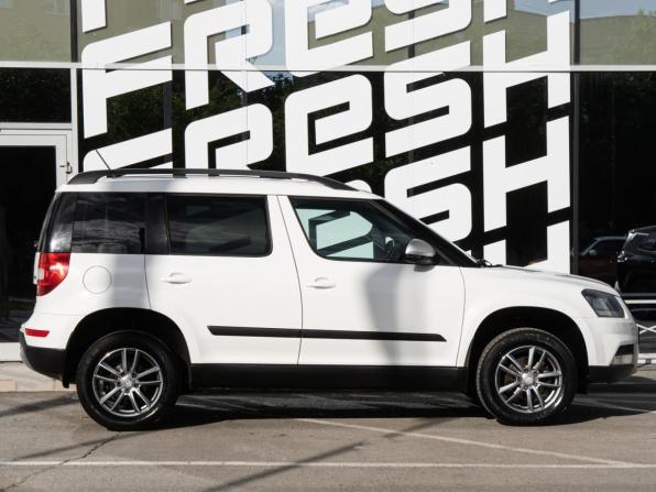 Skoda Yeti I Рестайлинг с пробегом 2015 года, цена 1 290 000 рублей, 134094 км, внедорожник, Автокод Объявления