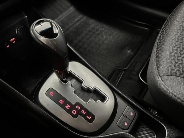 Kia Rio III Рестайлинг с пробегом 2017 года, цена 941 000 рублей, 172746 км, седан, Автокод Объявления