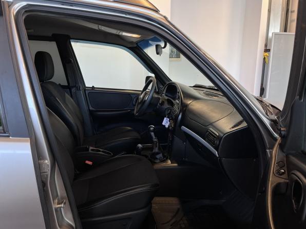 Chevrolet Niva I Рестайлинг с пробегом 2015 года, цена 475 000 рублей, 200673 км, внедорожник, Автокод Объявления