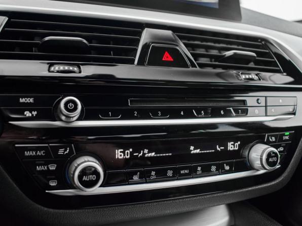 BMW 5 серии VII (G30/G31/G38) с пробегом 2018 года, цена 3 190 000 рублей, 181887 км, седан, Автокод Объявления