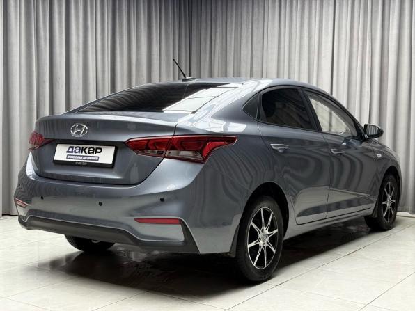 Hyundai Solaris II с пробегом 2017 года, цена 1 099 000 рублей, 134137 км, седан, Автокод Объявления