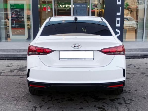 Hyundai Solaris II Рестайлинг с пробегом 2022 года, цена 1 549 000 рублей, 53497 км, седан, Автокод Объявления